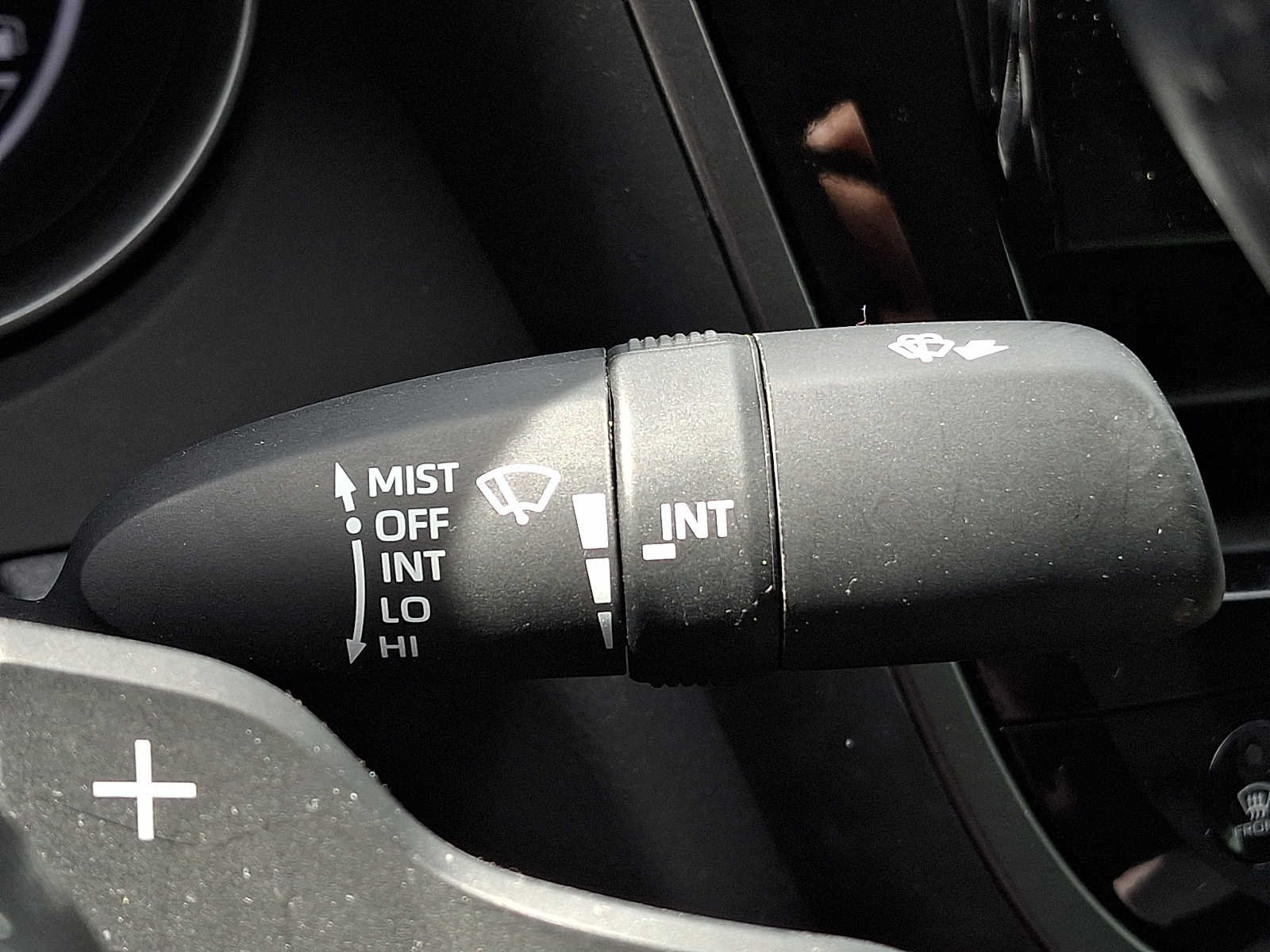 Used 2023 Toyota Camry SE FWD image 19