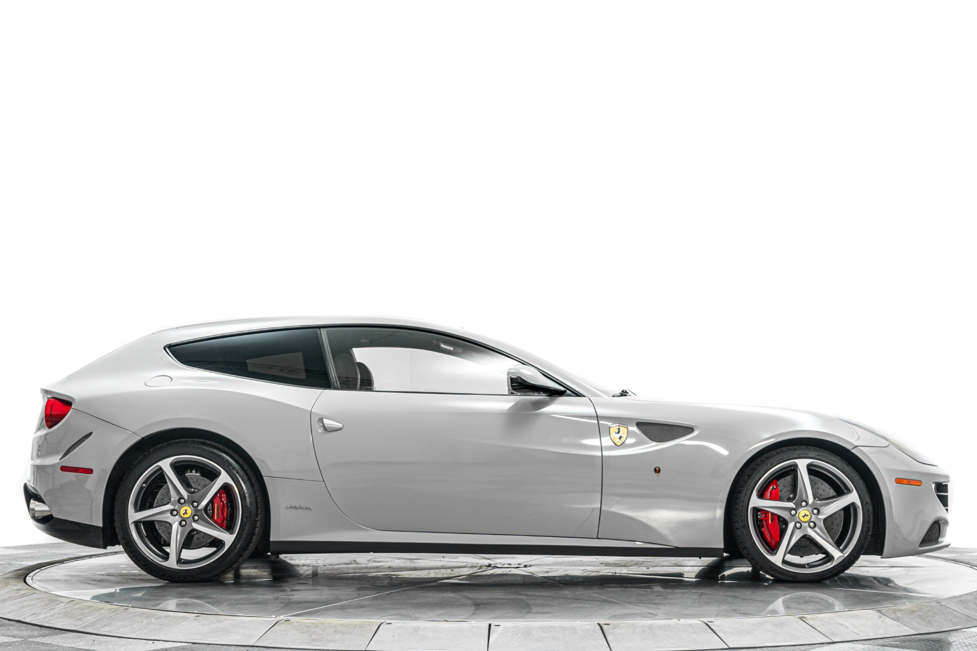 Used 2014 Ferrari FF AWD/4WD image 43