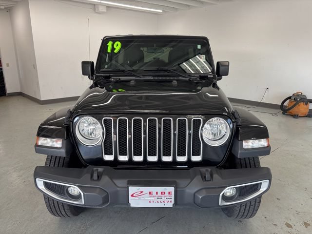 Used 2019 Jeep Wrangler Unlimited Sahara AWD/4WD image 7