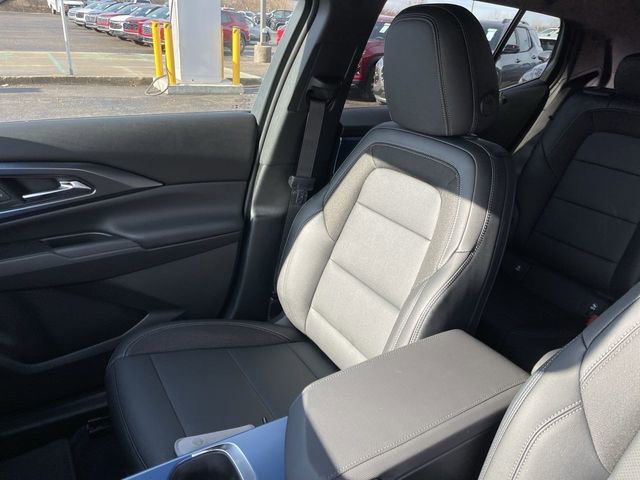 New 2026 Chevrolet Equinox EV LT FWD image 24
