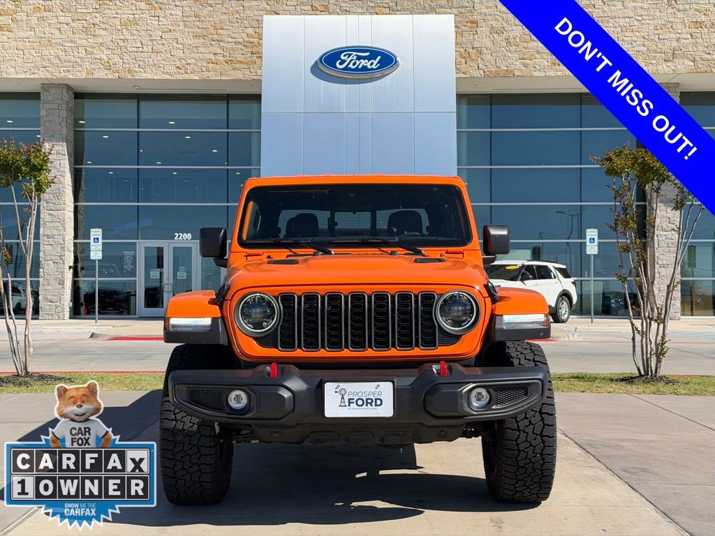 Used 2025 Jeep Gladiator Rubicon w/ Convenience Group image 2