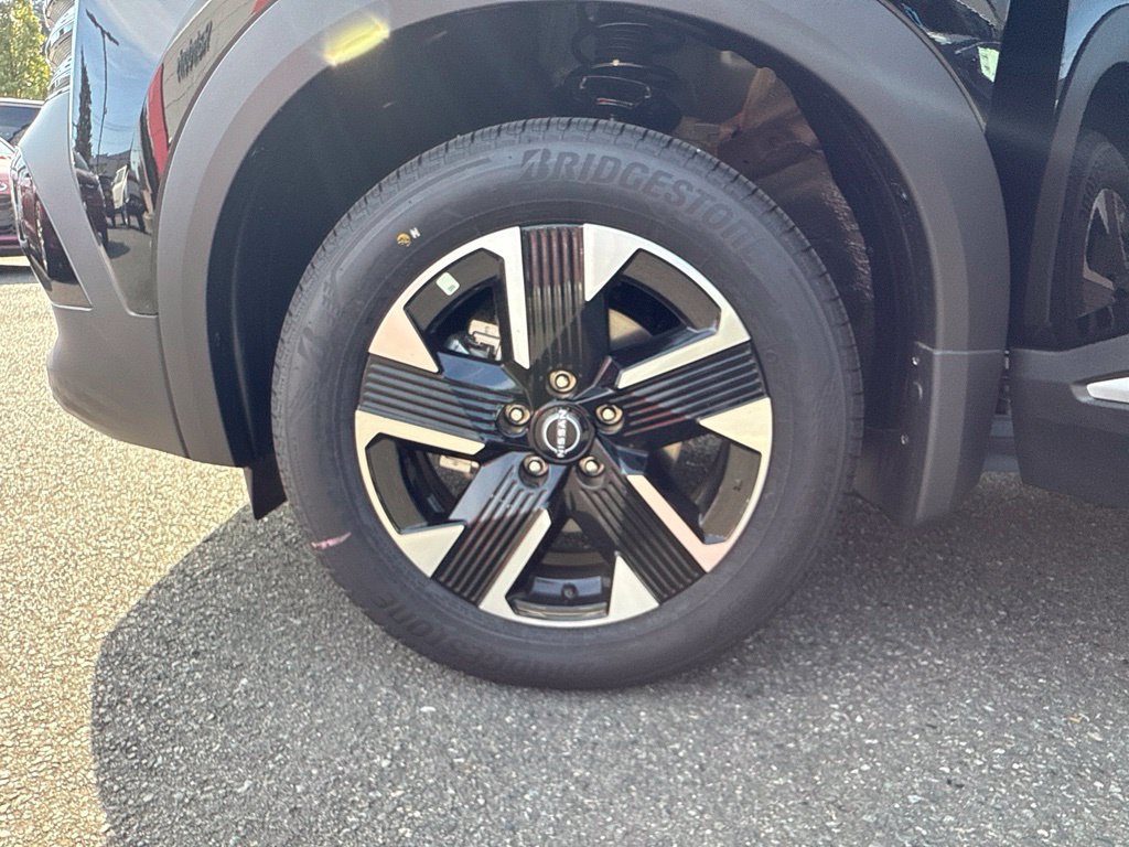 New 2026 Nissan Kicks SV w/ SV Premium Package AWD/4WD image 28