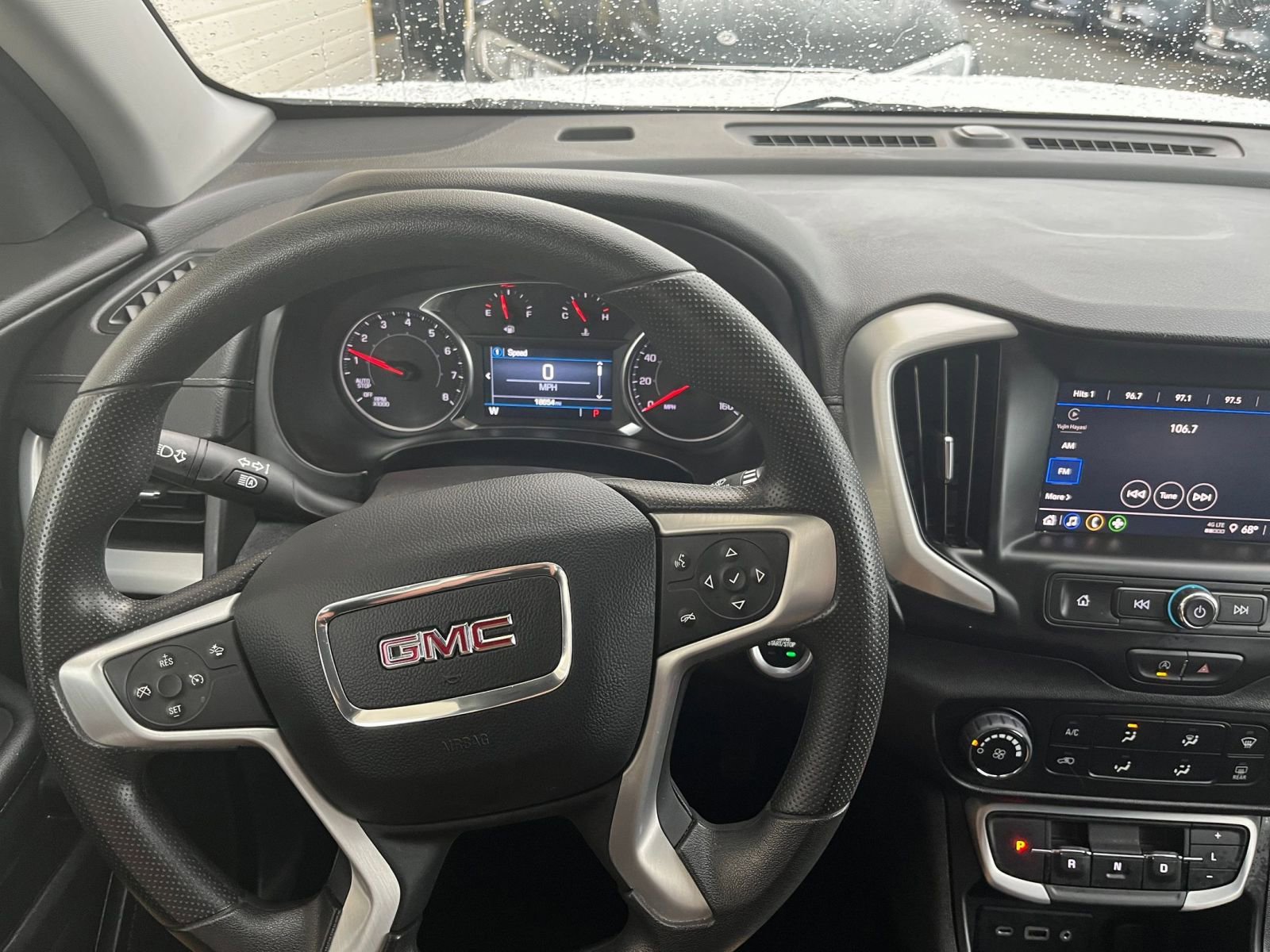Used 2024 GMC Terrain SLE image 33