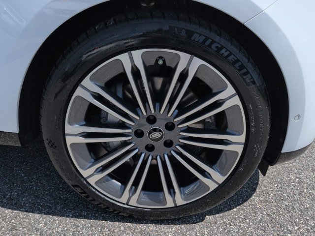 Used 2023 Land Rover Range Rover SE AWD/4WD image 11