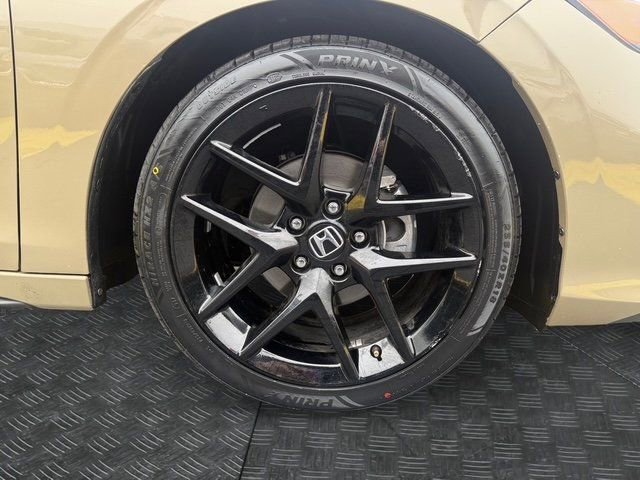 Used 2025 Honda Civic Sport image 8