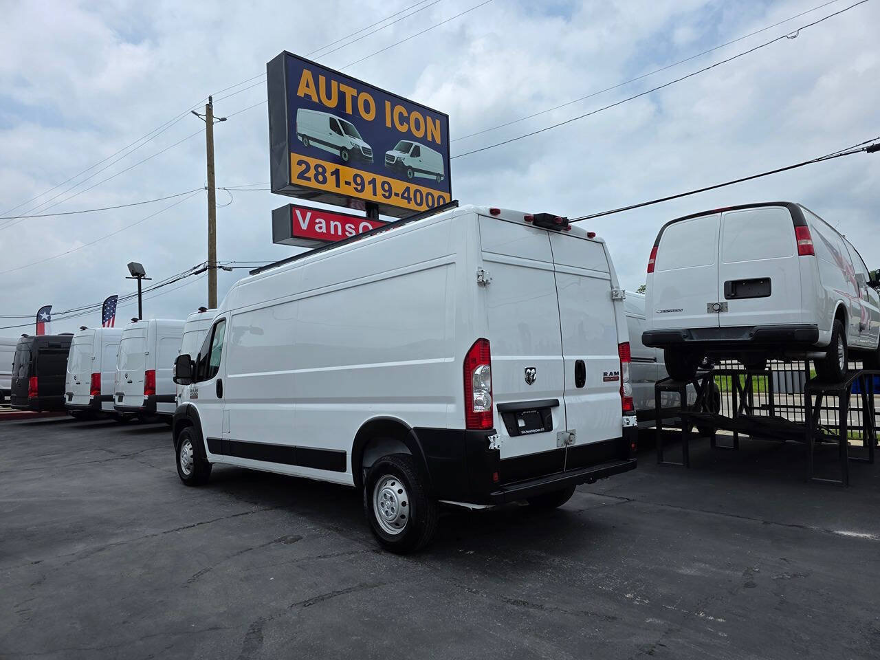 Used 2020 RAM ProMaster 2500 w/ Premium Appearance Group FWD image 27