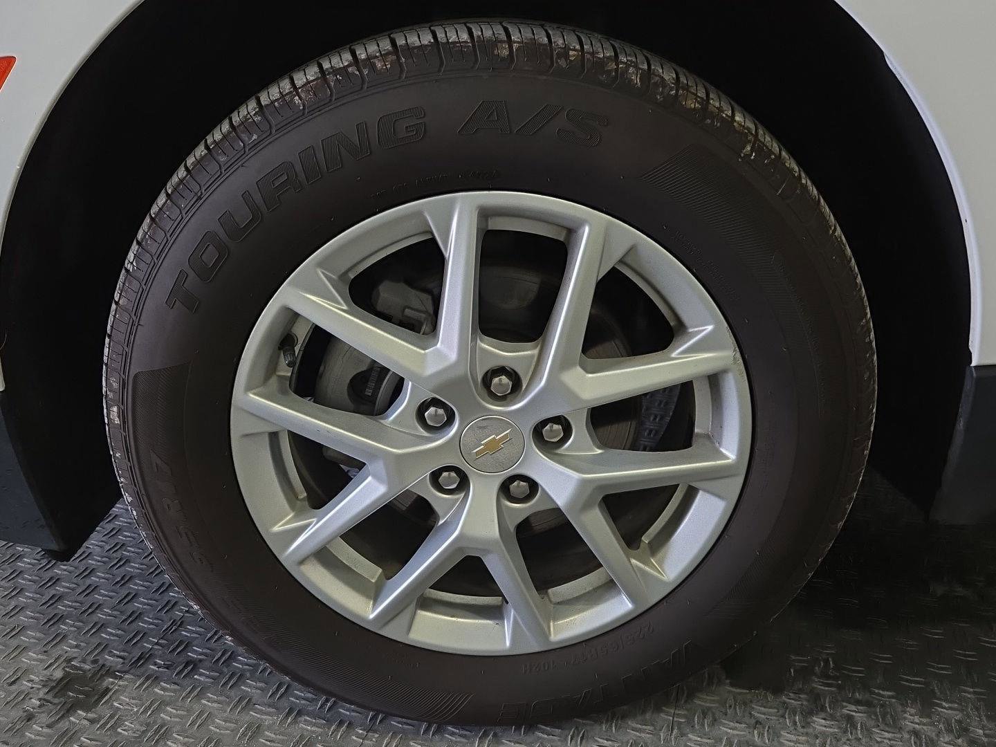 Used 2024 Chevrolet Equinox LT image 29