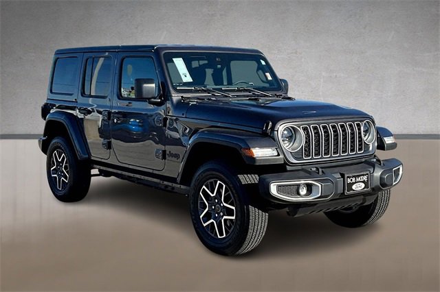Used 2025 Jeep Wrangler Sahara image 8