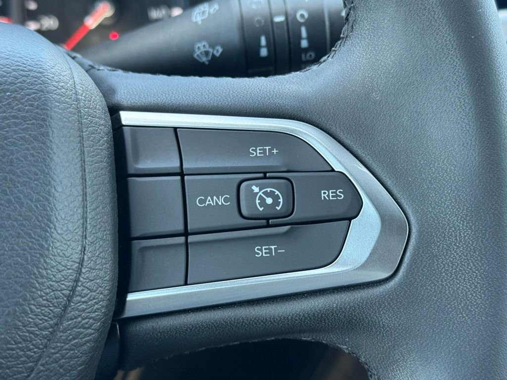 Used 2024 Jeep Compass Latitude AWD/4WD image 28