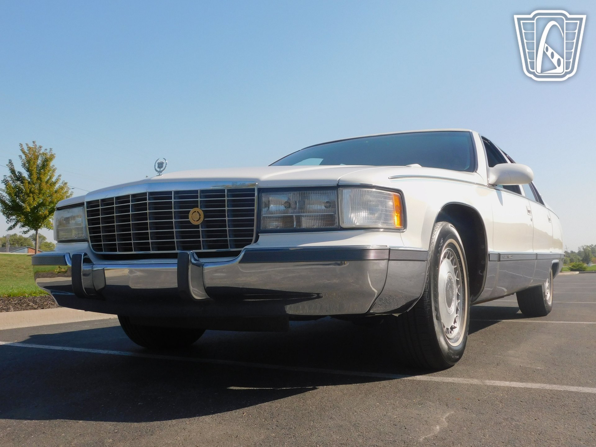 Used 1995 Cadillac Fleetwood Brougham RWD image 17