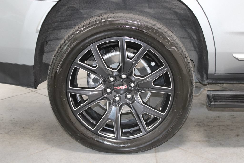 Used 2024 GMC Yukon Denali w/ Denali Reserve Package AWD/4WD image 15