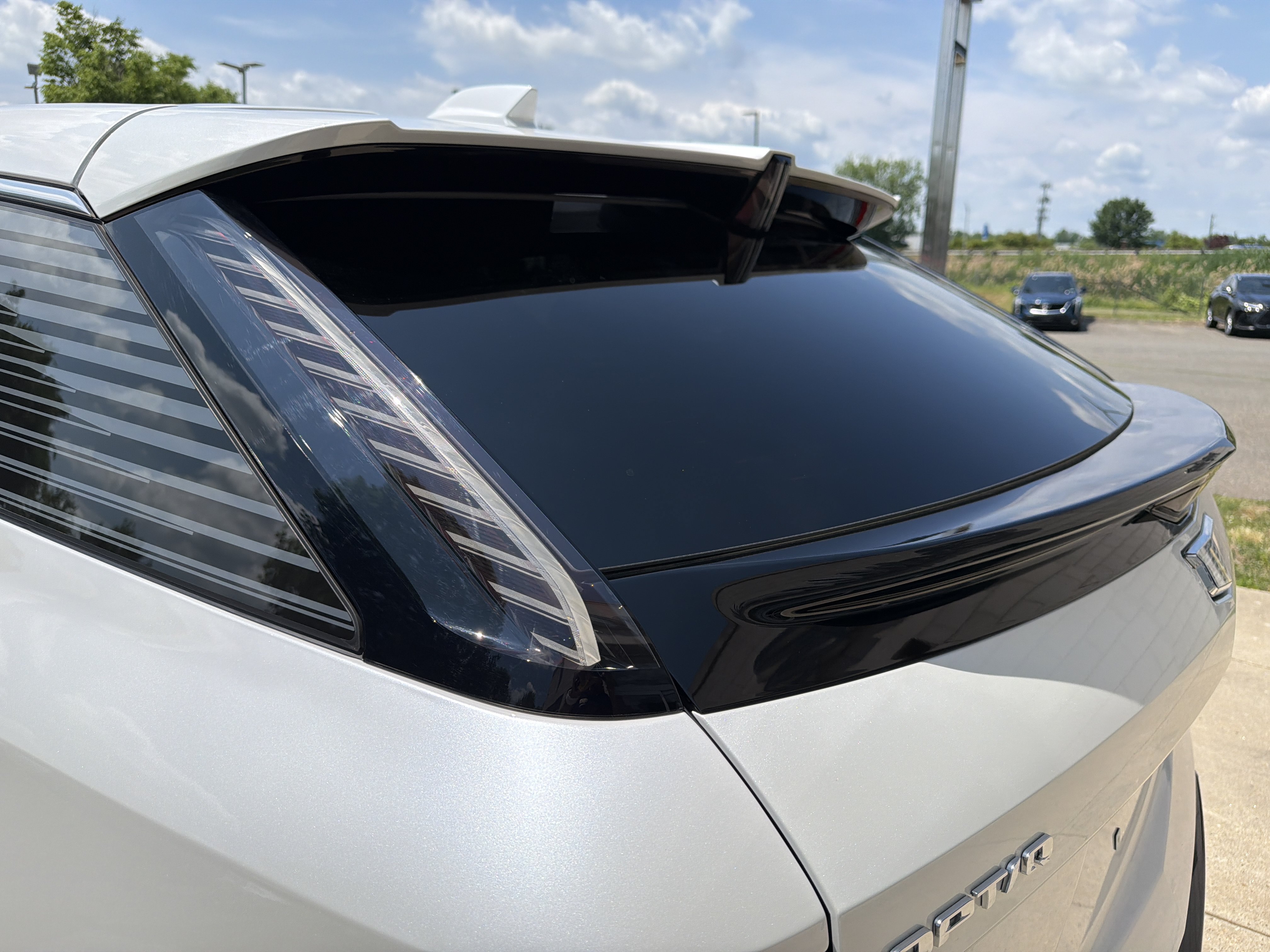 Used 2025 Cadillac Optiq Luxury 1 AWD/4WD image 21