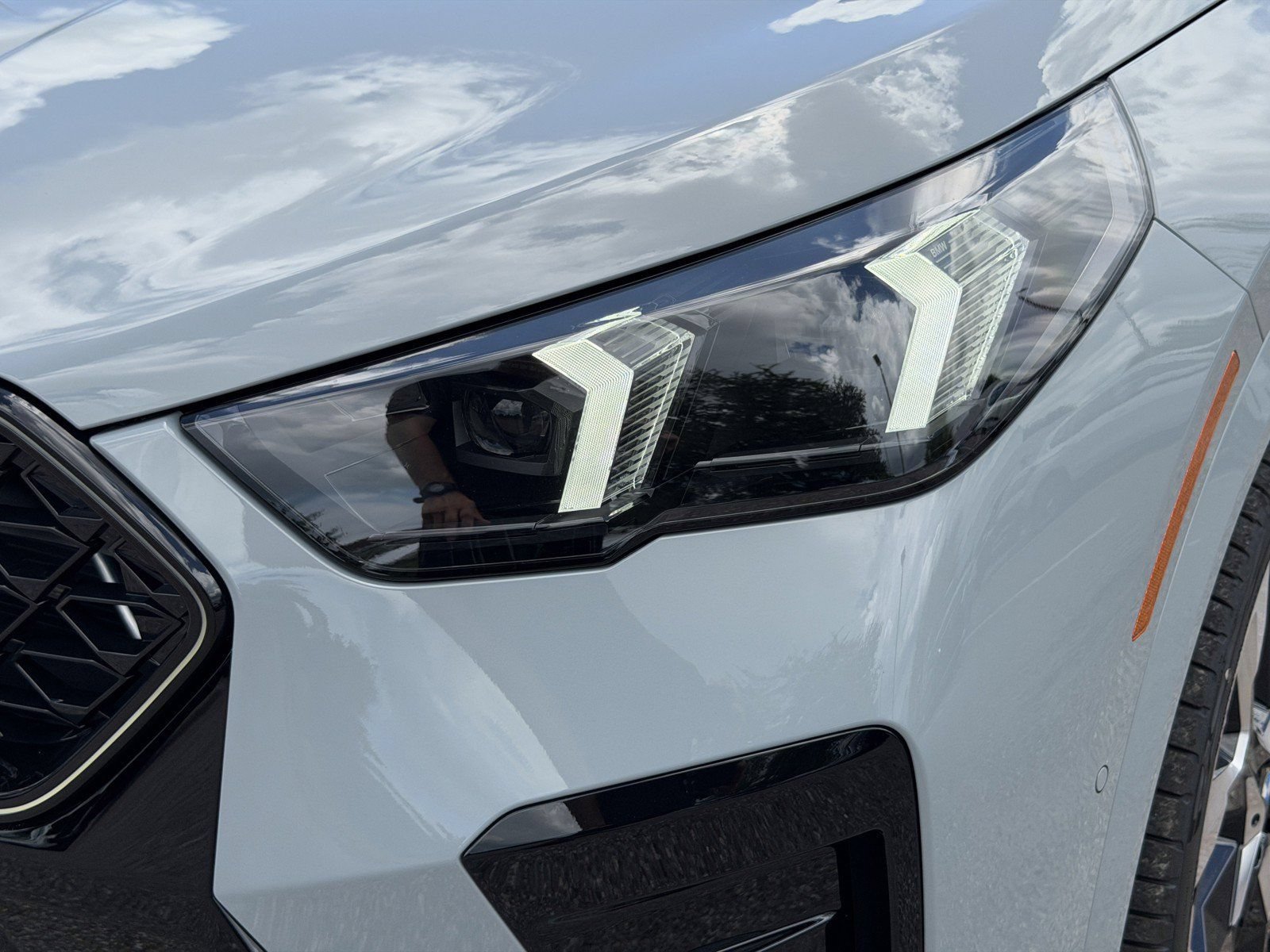 New 2026 BMW X2 xDrive28i w/ Technology Package AWD/4WD image 9