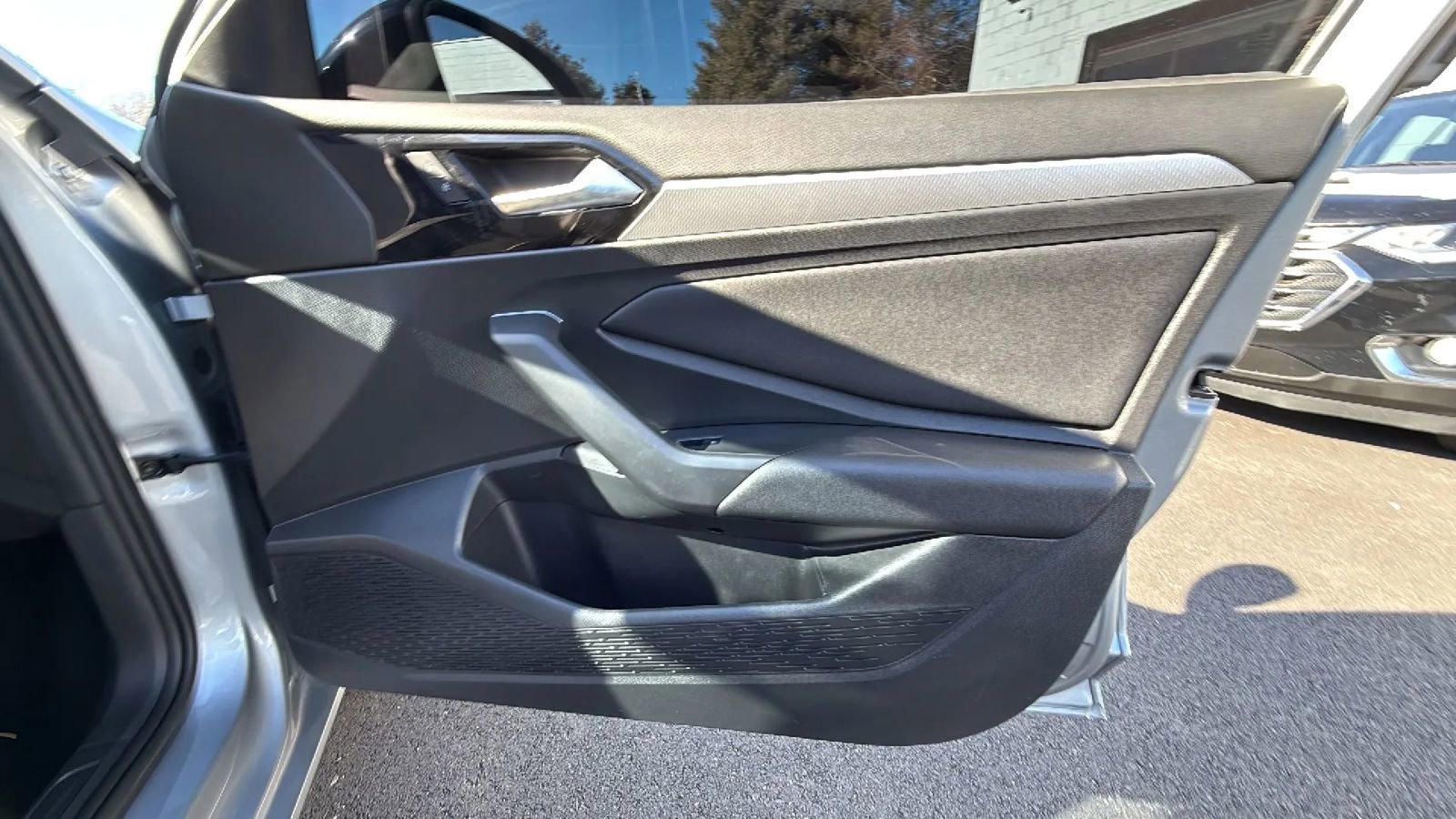 Used 2019 Volkswagen Jetta R-Line w/ R-Line Cold Weather Package image 40