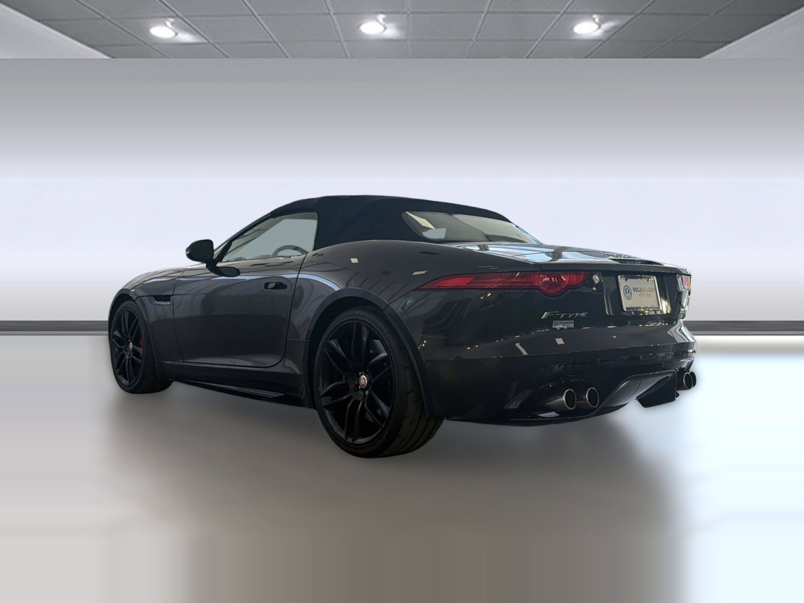 Used 2016 Jaguar F-TYPE R AWD/4WD image 3