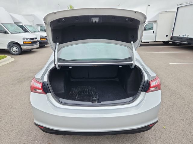 Used 2020 Chevrolet Malibu LT FWD image 31