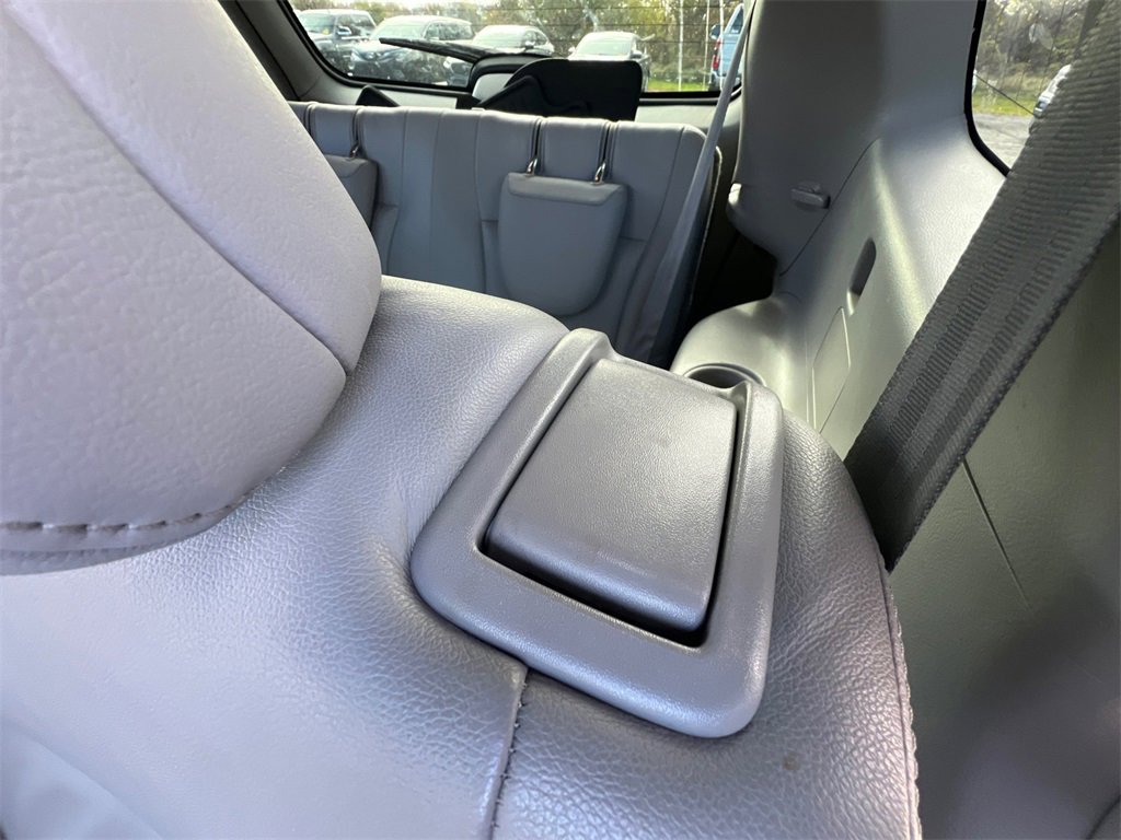 Used 2010 Toyota Highlander Limited image 39