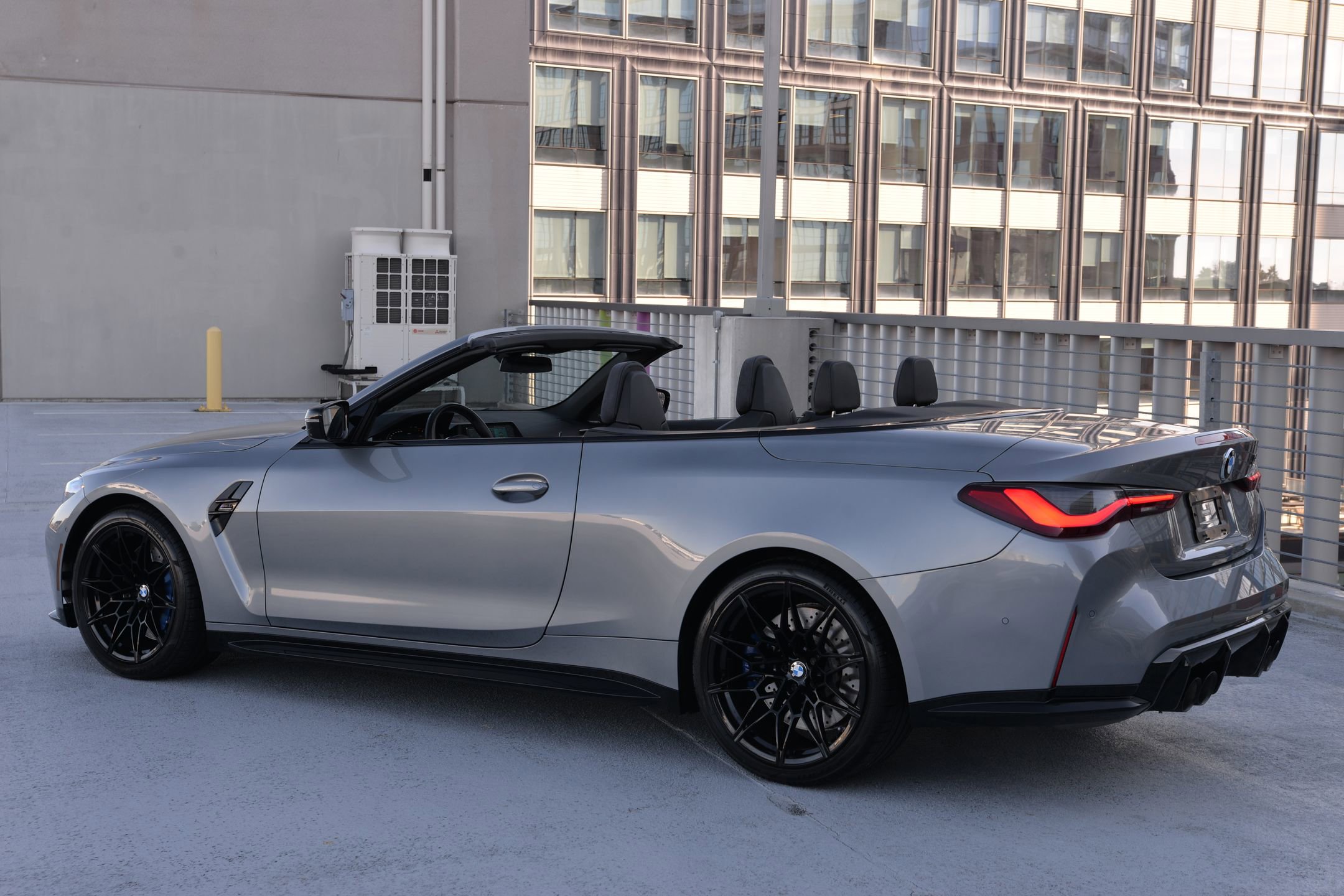 Used 2022 BMW M4 xDrive Competition image 3