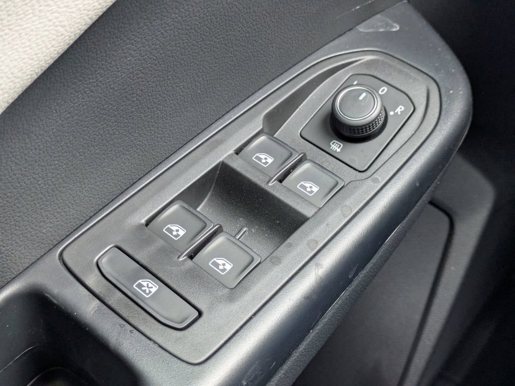 New 2026 Volkswagen Taos SEL AWD/4WD image 24