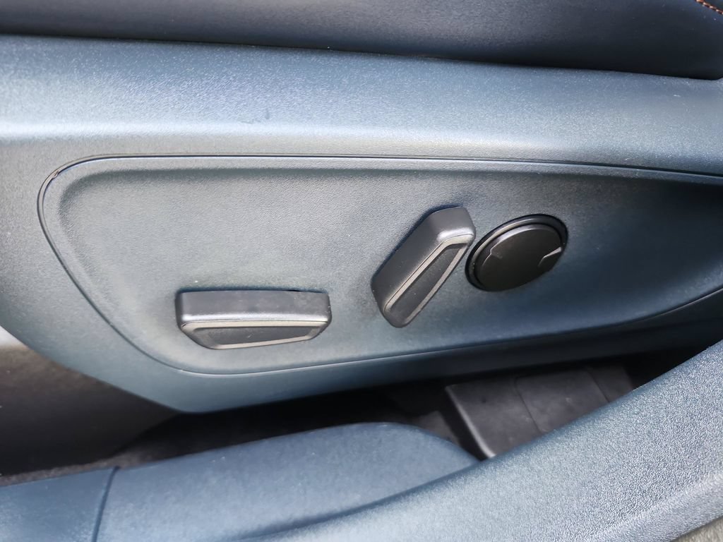 Used 2022 Ford Maverick Lariat w/ Lariat Luxury Package AWD/4WD image 24