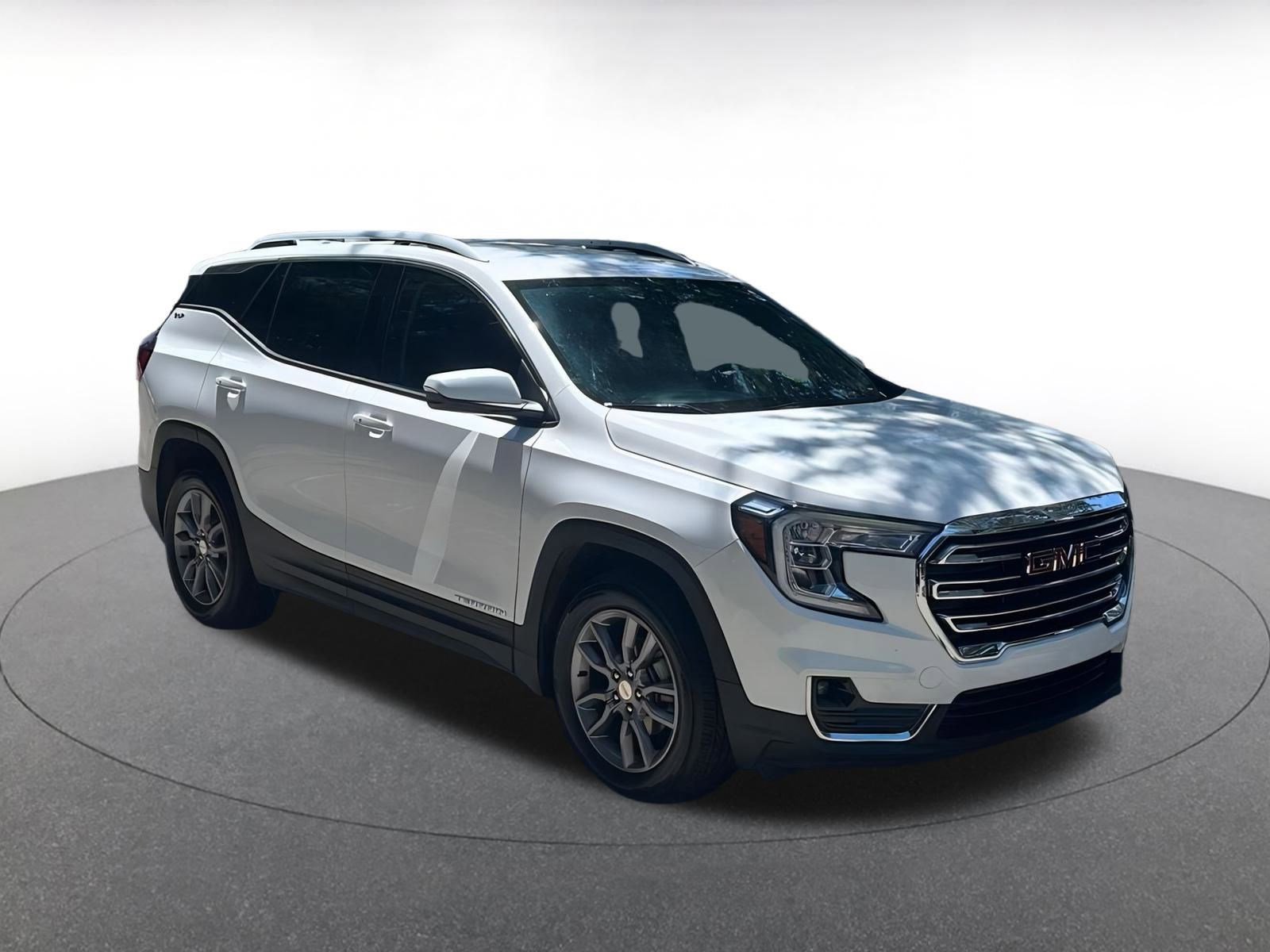 Used 2023 GMC Terrain SLT
