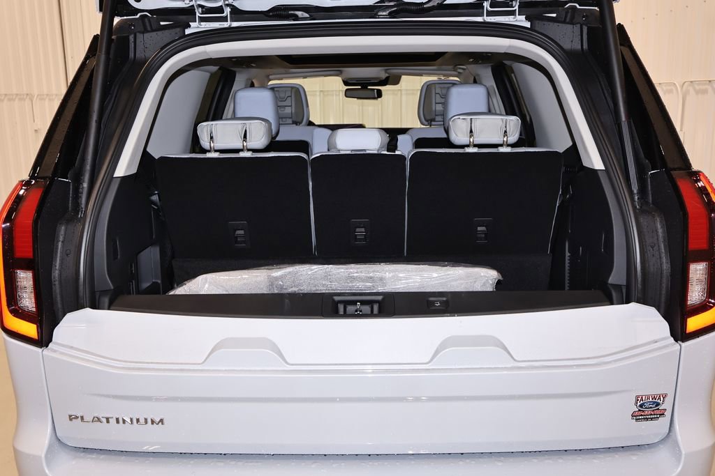 New 2026 Ford Expedition Platinum image 40