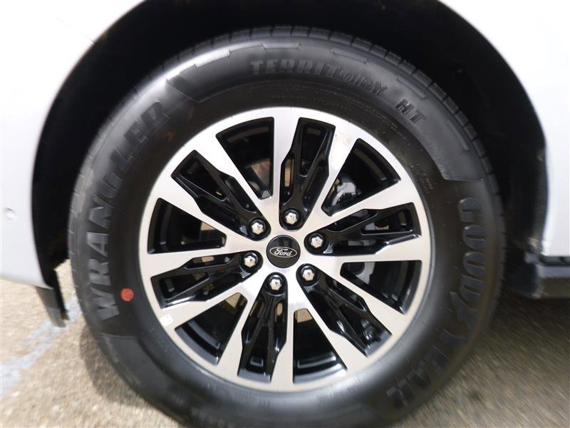 Used 2025 Ford Expedition Platinum AWD/4WD image 29