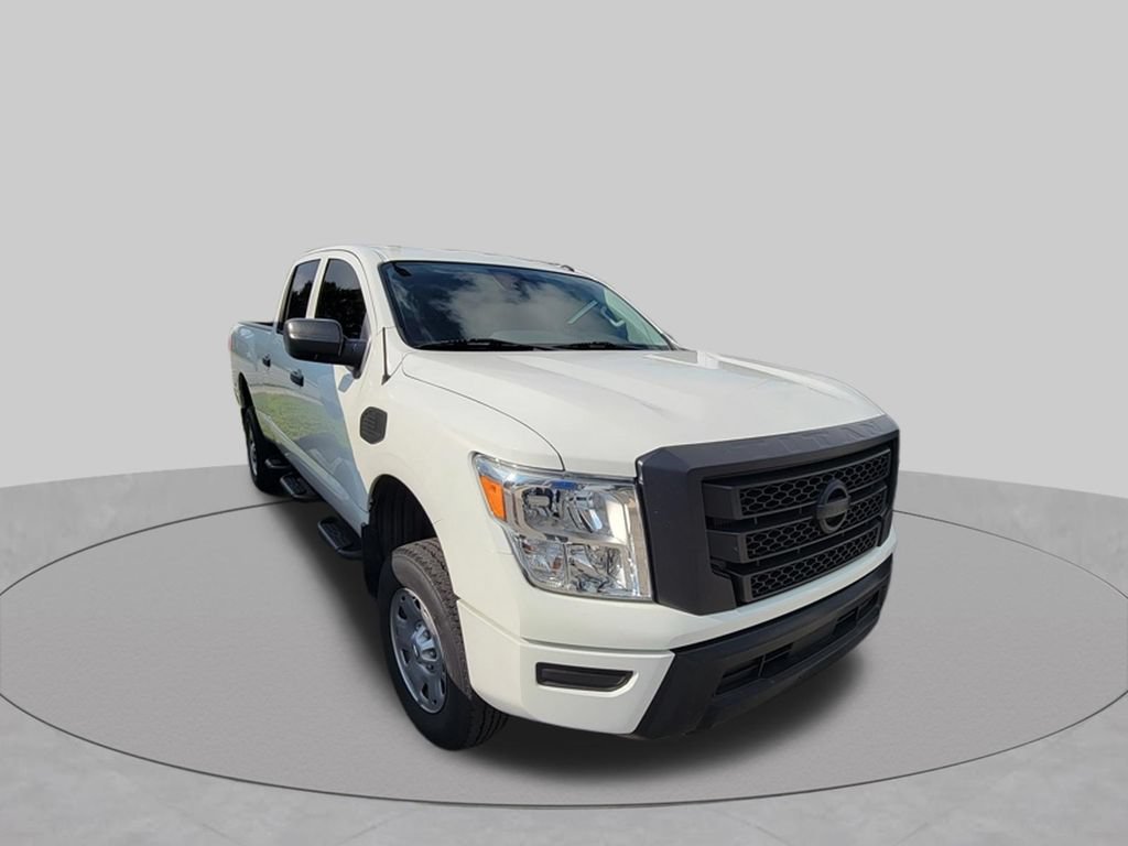 Used 2021 Nissan Titan S w/ HD Front GAWR Package AWD/4WD image 3