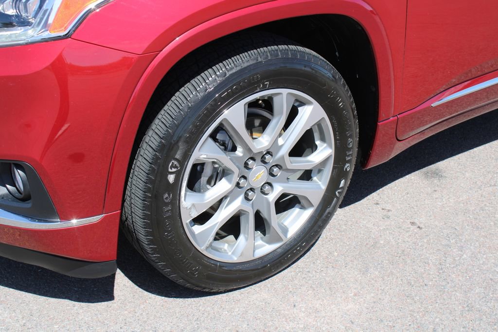 Used 2019 Chevrolet Traverse Premier w/ LPO, Floor Liner Package AWD/4WD image 12