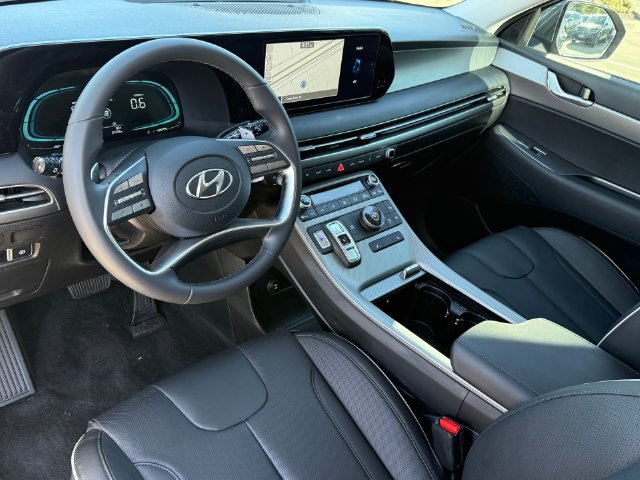 Used 2025 Hyundai Palisade XRT FWD image 11