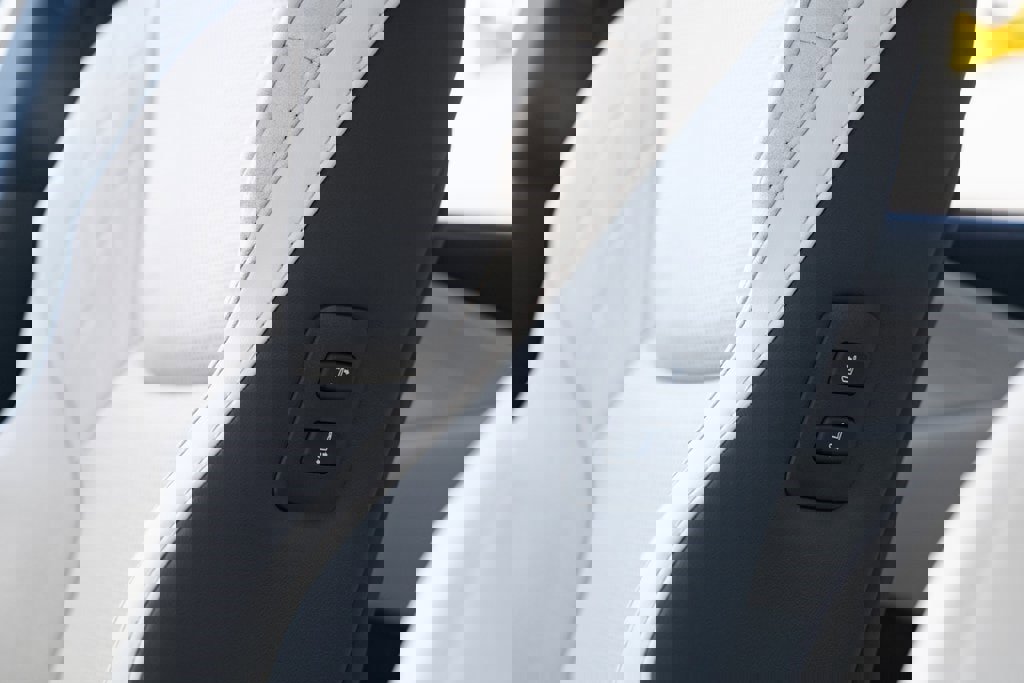 New 2026 Lexus RX 450h Luxury image 19