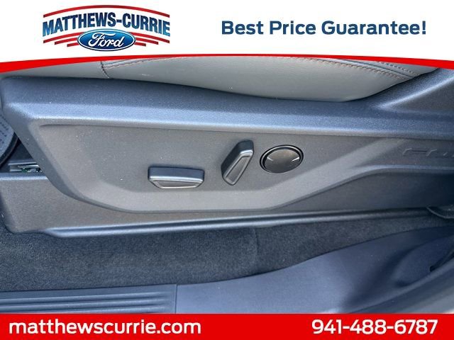 New 2025 Ford Expedition Active image 10