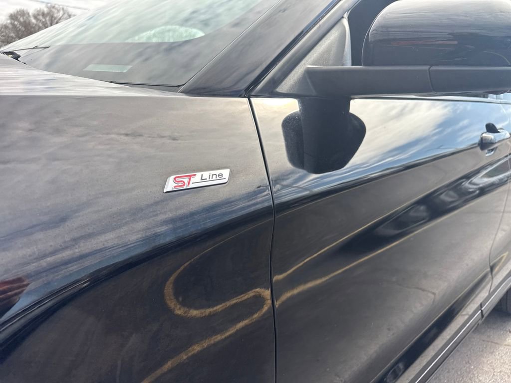 Used 2022 Ford Explorer ST-Line w/ Class IV Trailer Tow Package image 25