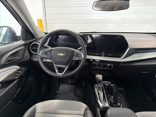 New 2026 Chevrolet Trax LT image 25