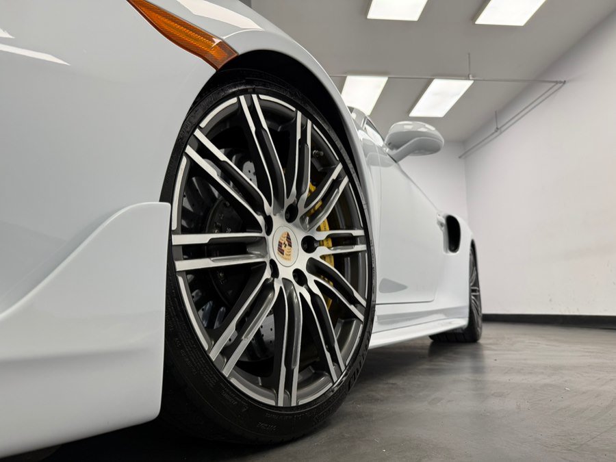 Used 2015 Porsche 911 Turbo S AWD/4WD image 58