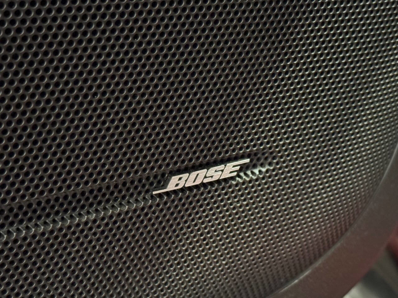 Used 2011 Chevrolet Traverse LT w/ Red Premiere Package image 9