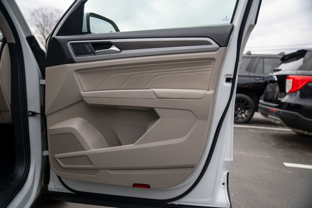 Used 2022 Volkswagen Atlas SE w/ Panoramic Sunroof Package image 10