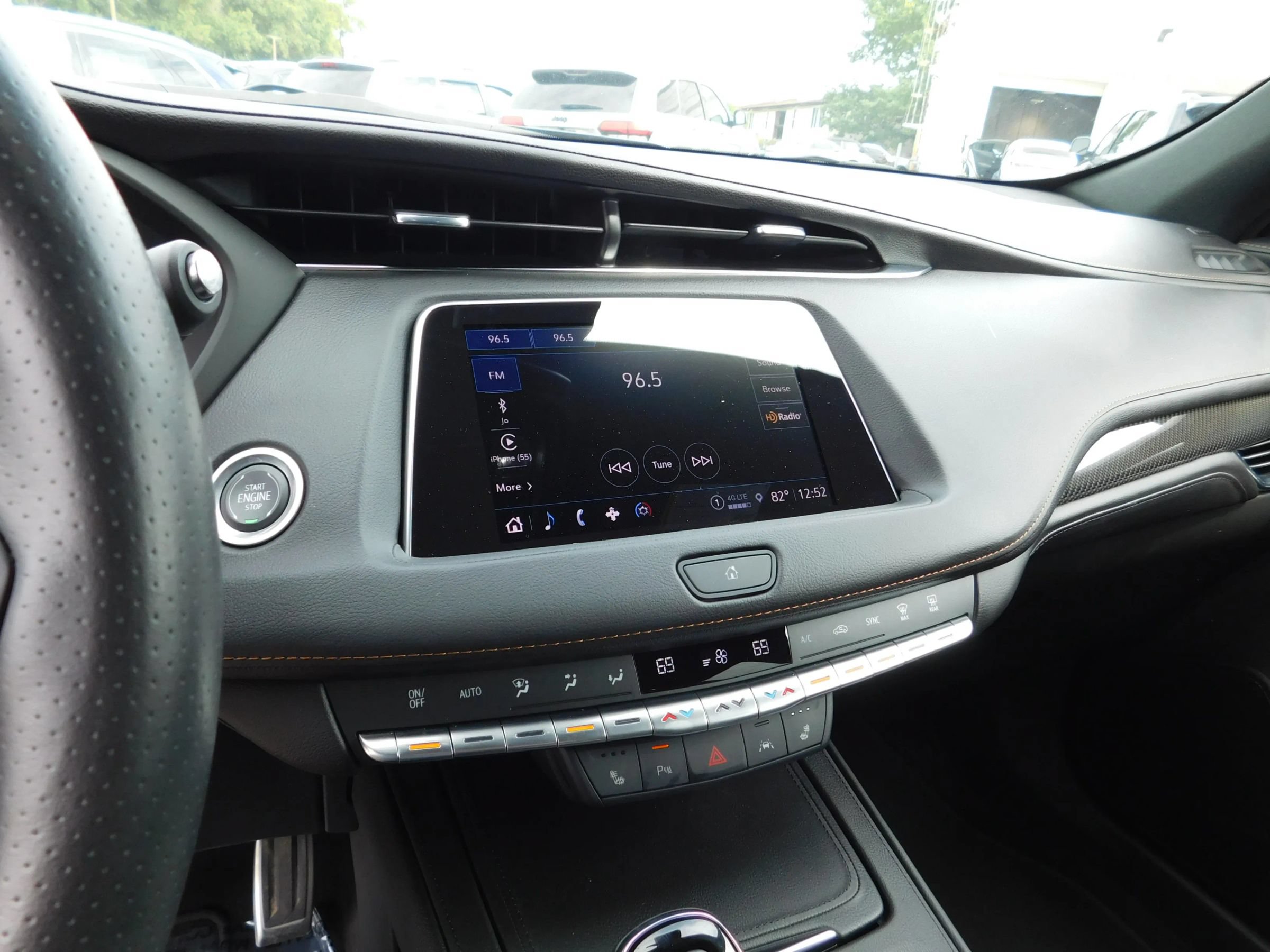 Used 2023 Cadillac XT4 Sport AWD/4WD image 19