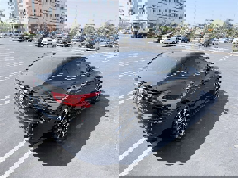 Used 2018 Nissan Maxima SR image 9