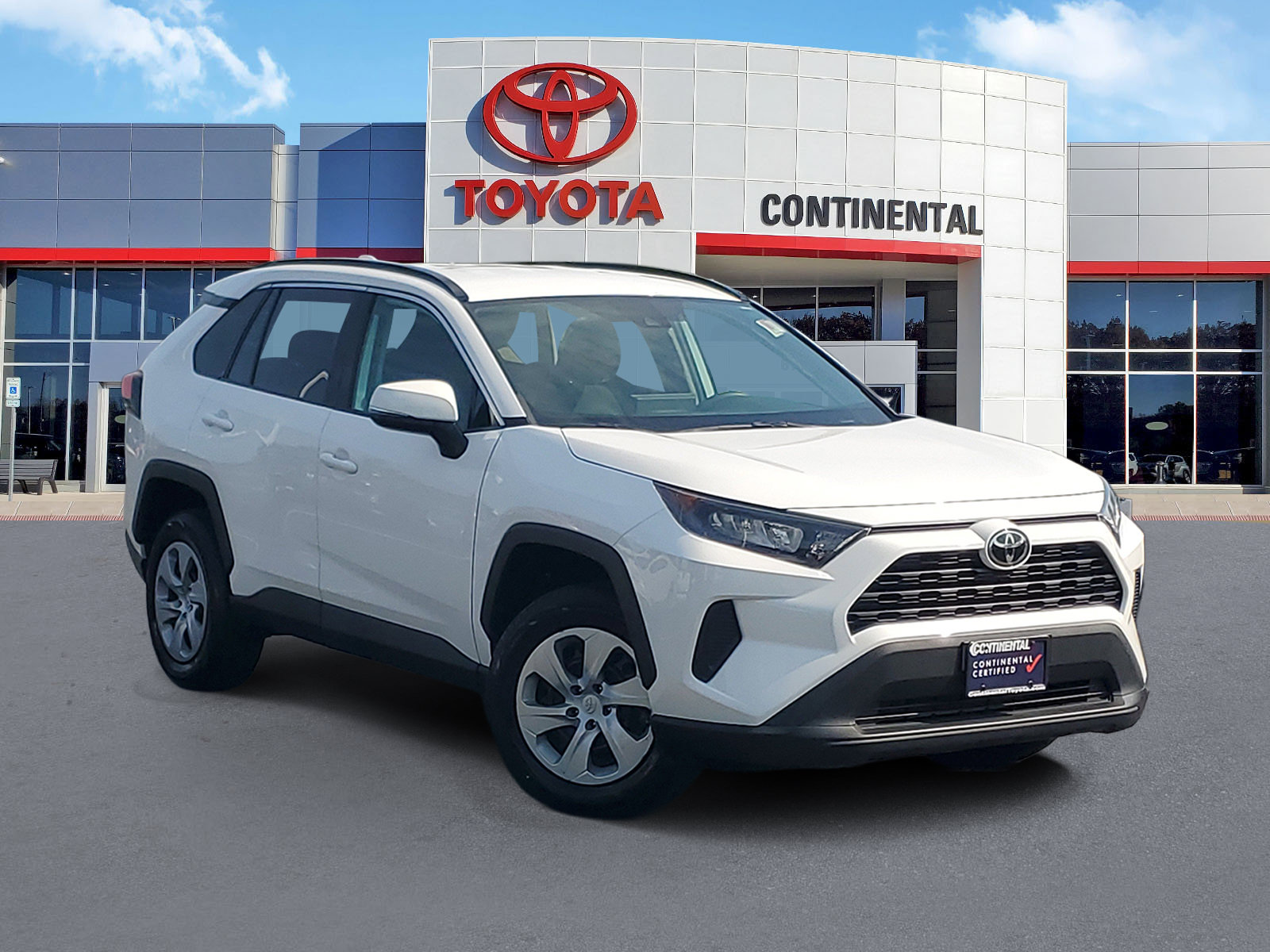 Used 2020 Toyota RAV4 LE w/ All Weather Liner Package AWD/4WD image 2
