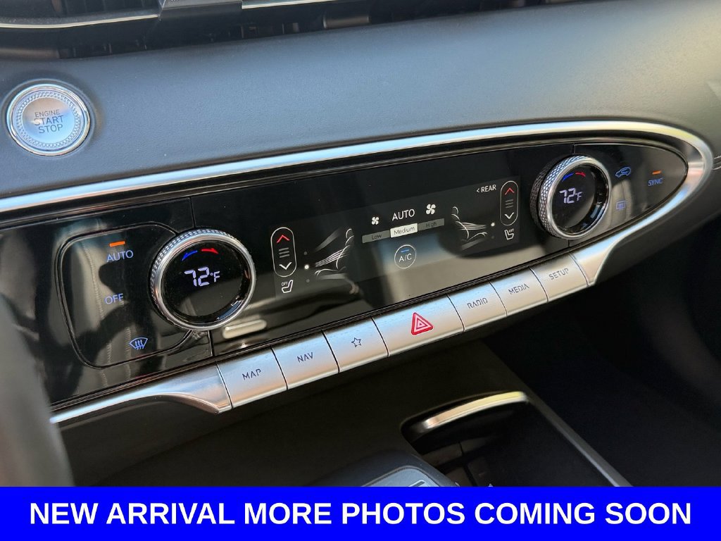 Used 2025 Genesis GV70 2.5T AWD/4WD image 25