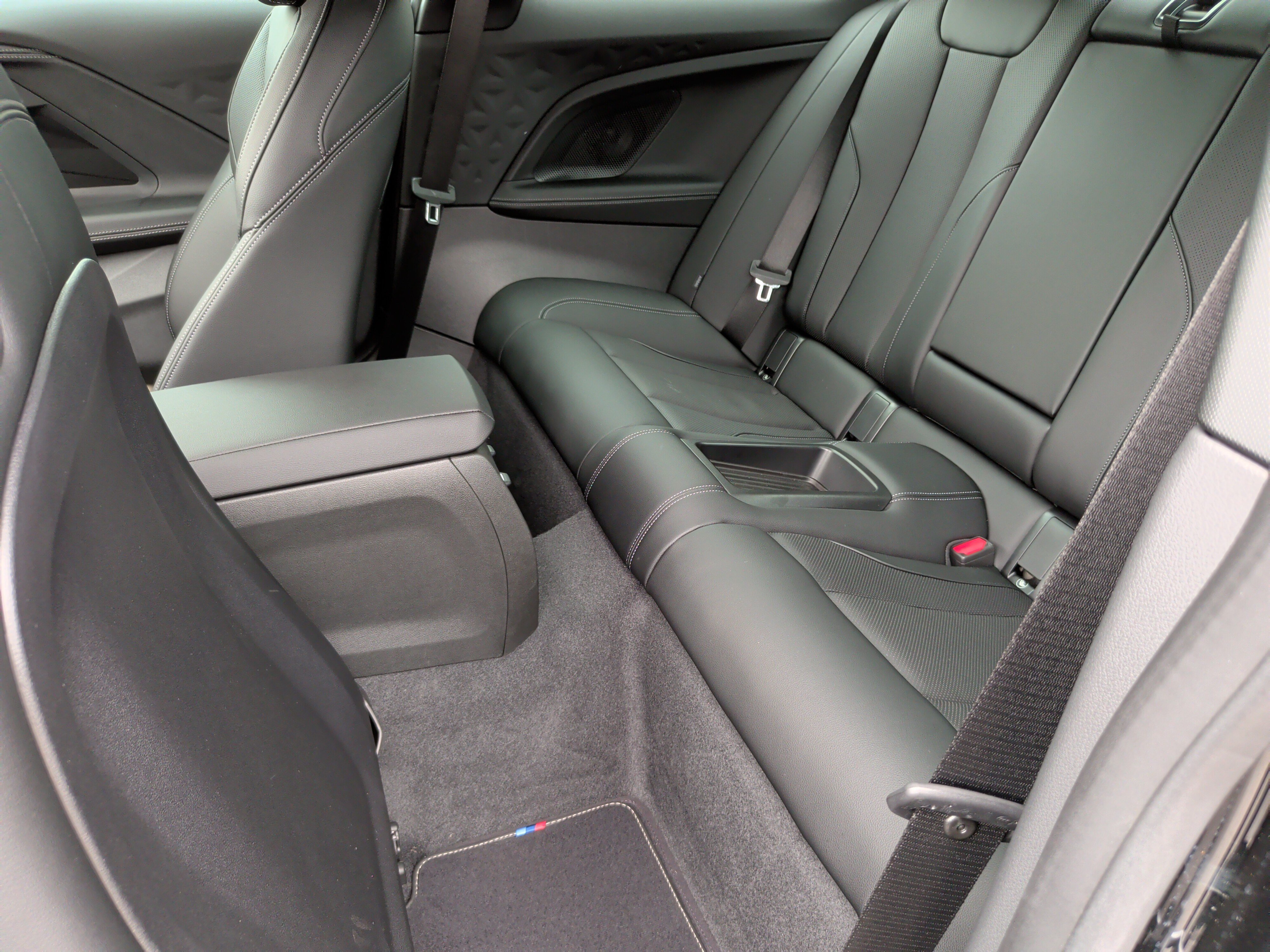 Used 2026 BMW M240i Coupe w/ Premium Package RWD image 38
