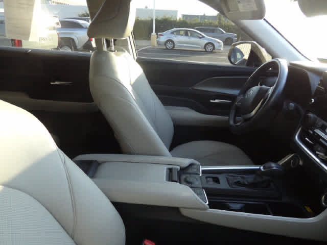 Used 2024 Toyota Grand Highlander AWD image 10