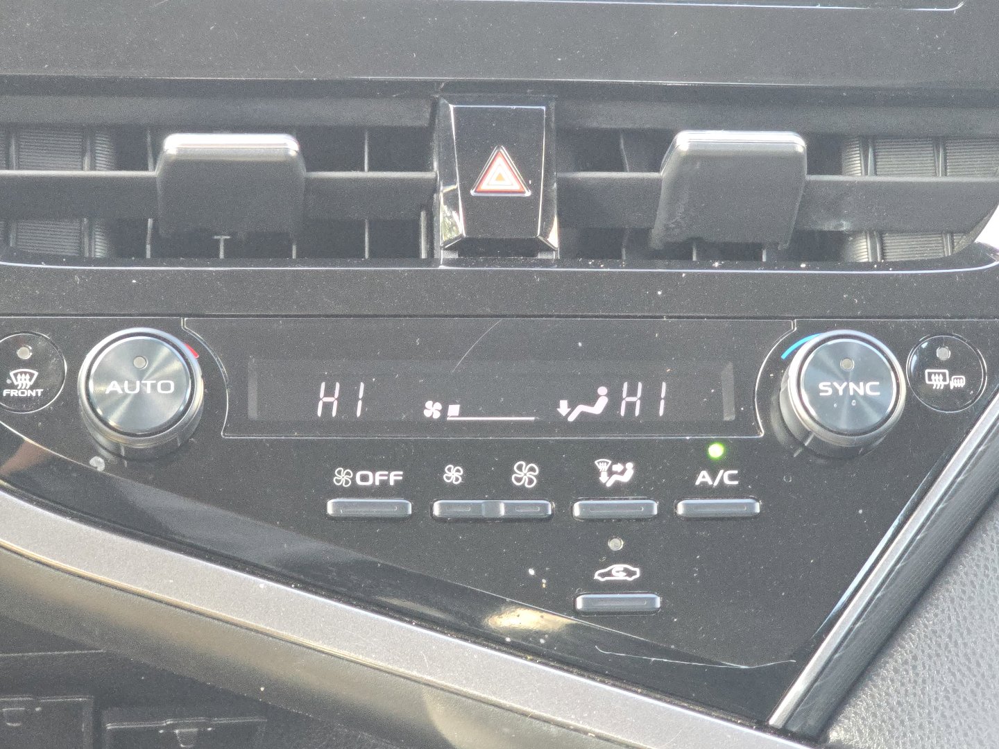 Used 2022 Toyota Camry SE w/ Convenience Package image 28