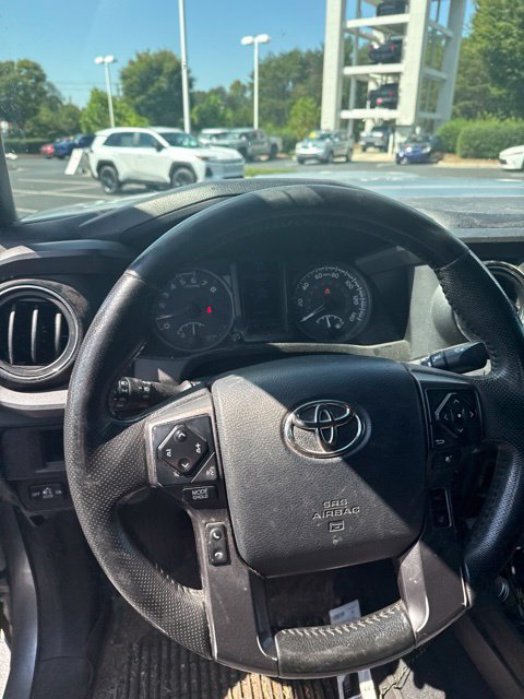 Used 2019 Toyota Tacoma TRD Sport RWD image 10