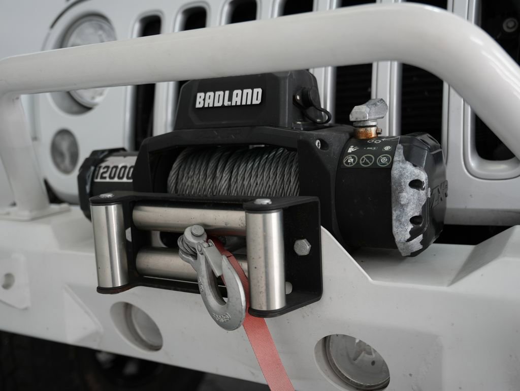 Used 2016 Jeep Wrangler Unlimited Sahara AWD/4WD image 47