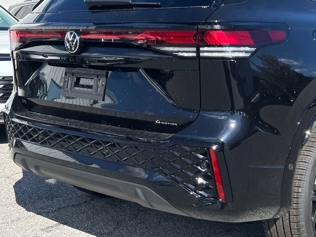 New 2026 Volkswagen Tiguan SE R-Line image 5