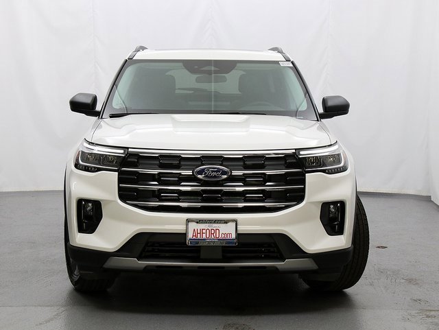 New 2026 Ford Explorer Active image 5