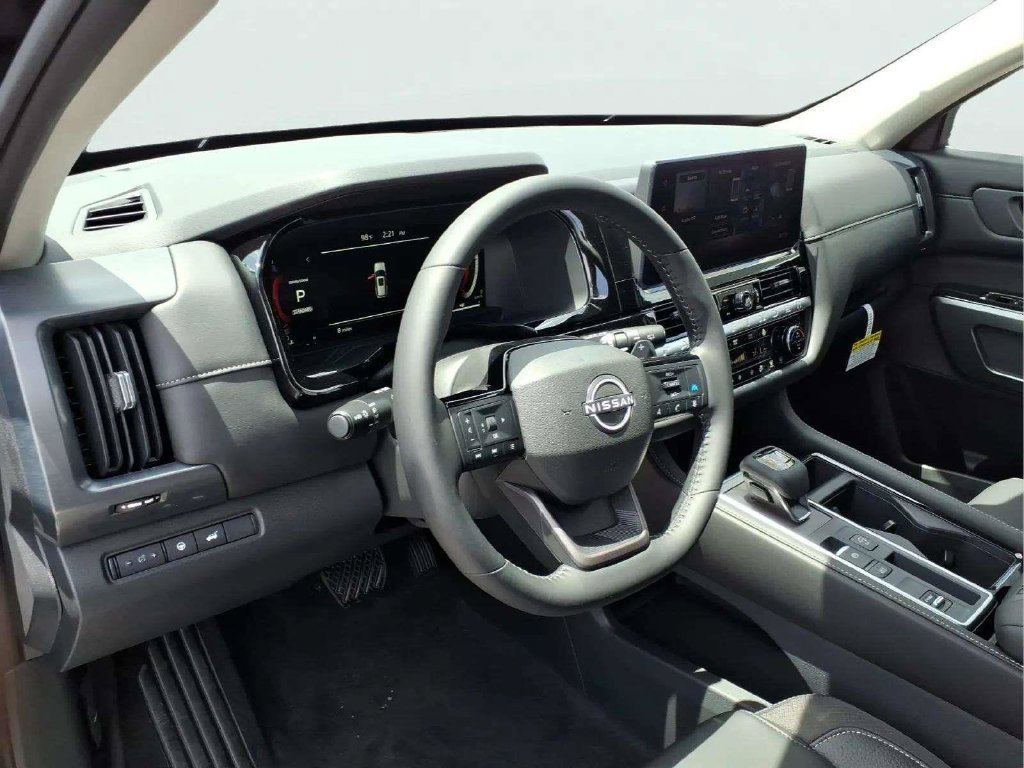 New 2026 Nissan Pathfinder SL FWD image 10