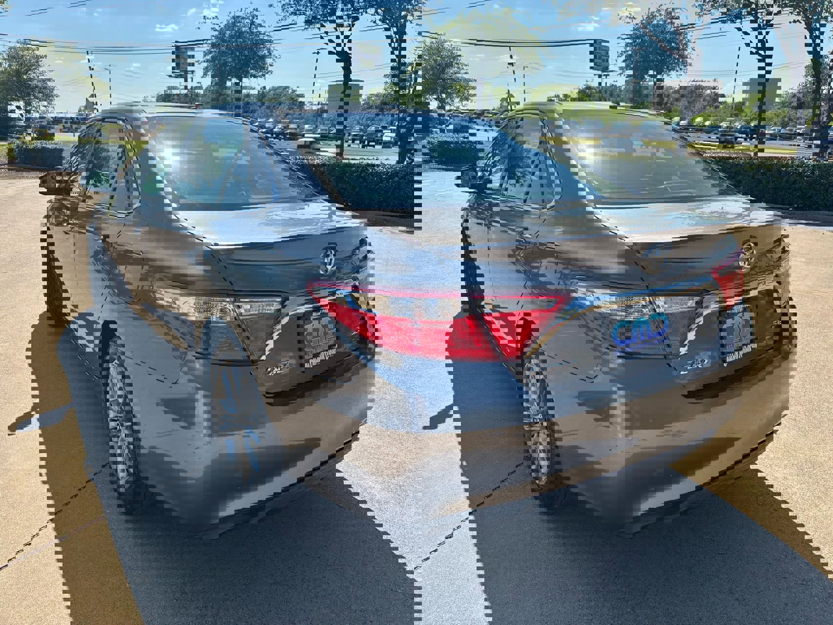 Used 2016 Toyota Camry SE image 8